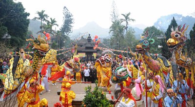Preparations for Perfume Pagoda Festival are taking place - ảnh 1